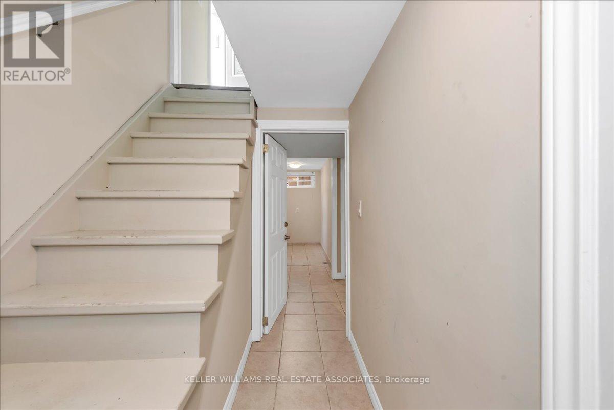 22 Wesanford Place, Hamilton, Ontario  L8P 1N6 - Photo 27 - X12209221