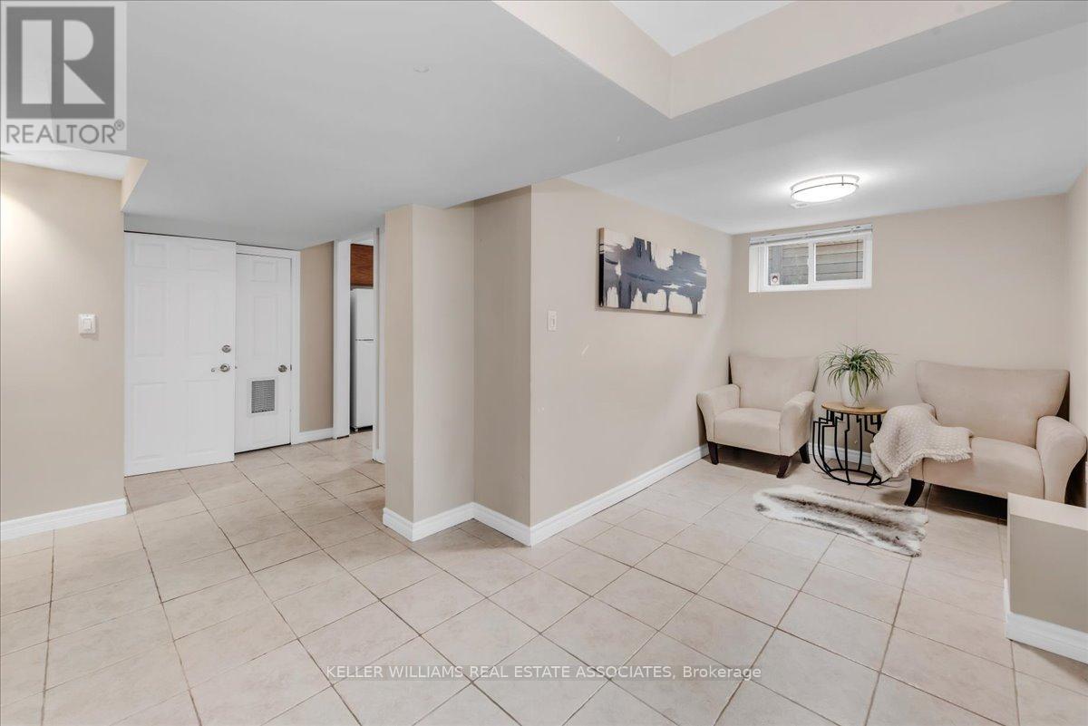 22 Wesanford Place, Hamilton, Ontario  L8P 1N6 - Photo 29 - X12209221