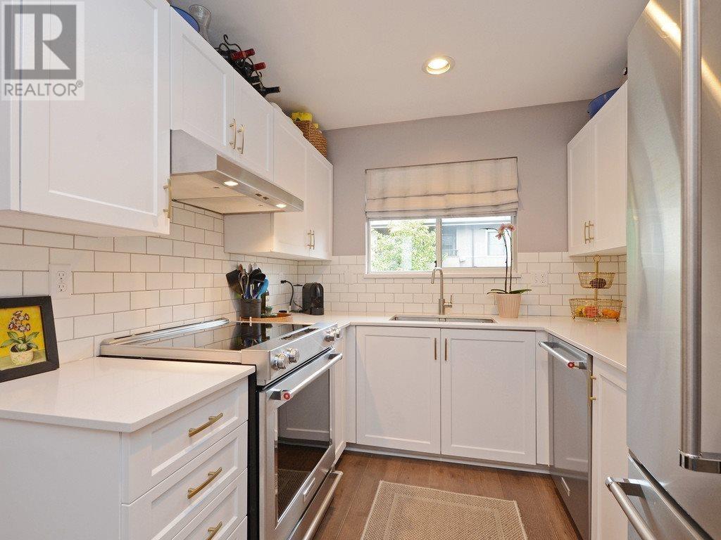 2136 Eastern Avenue, North Vancouver, British Columbia  V7L 3G3 - Photo 8 - R3013438