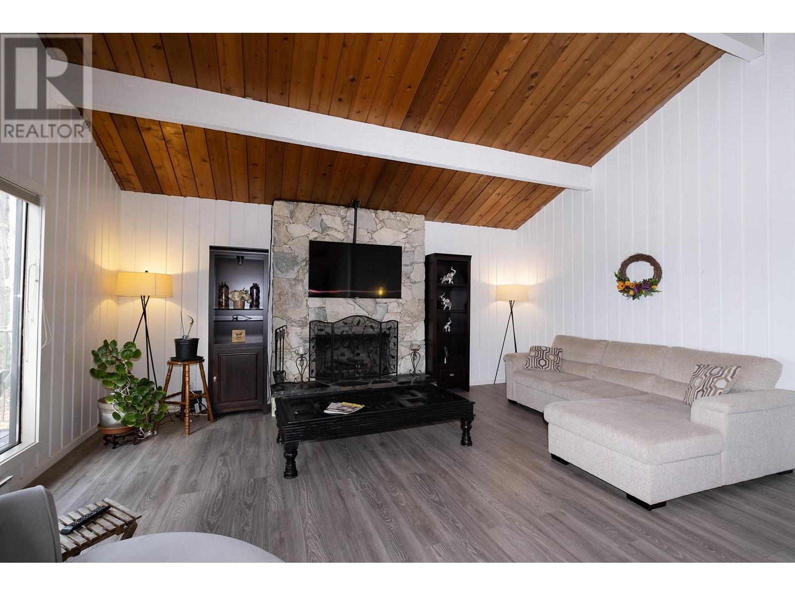 12870 Dogwood Drive, Pender Harbour, British Columbia  V0N 2H1 - Photo 7 - R3013442