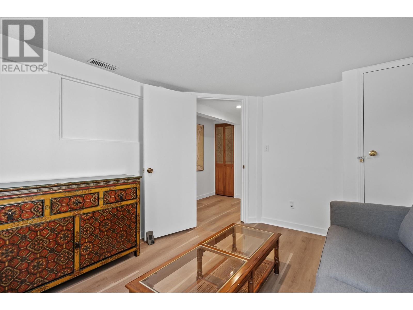 2011 E 4th Avenue, Vancouver, British Columbia  V5N 1K5 - Photo 33 - R3013459