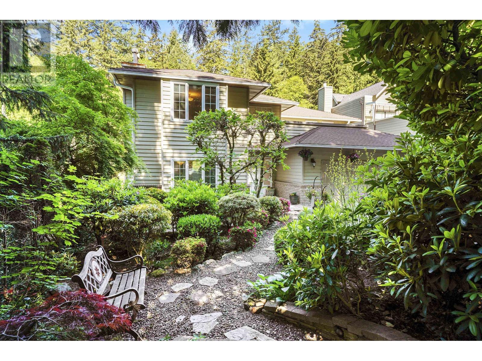 5885 NANCY GREENE WAY, North Vancouver, British Columbia