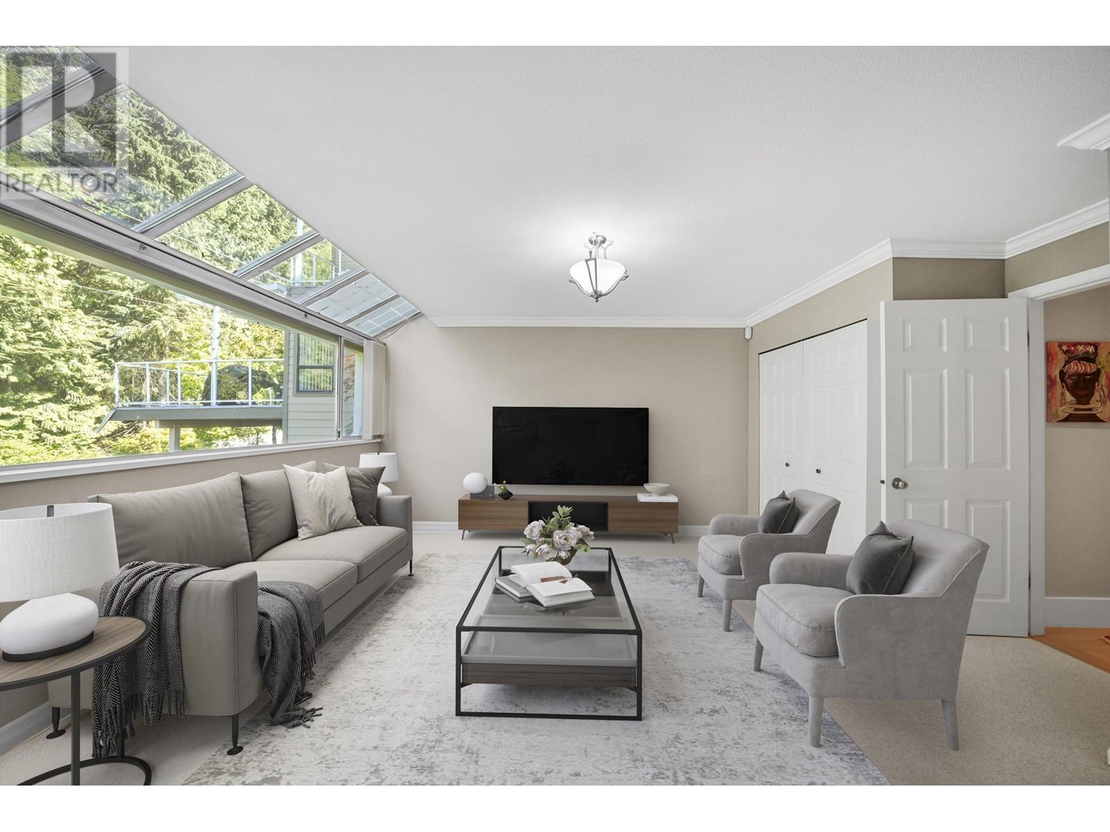 5885 Nancy Greene Way, North Vancouver, British Columbia  V7R 4W6 - Photo 10 - R3013467