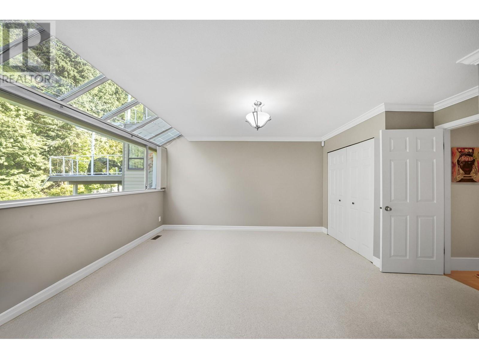 5885 Nancy Greene Way, North Vancouver, British Columbia  V7R 4W6 - Photo 11 - R3013467