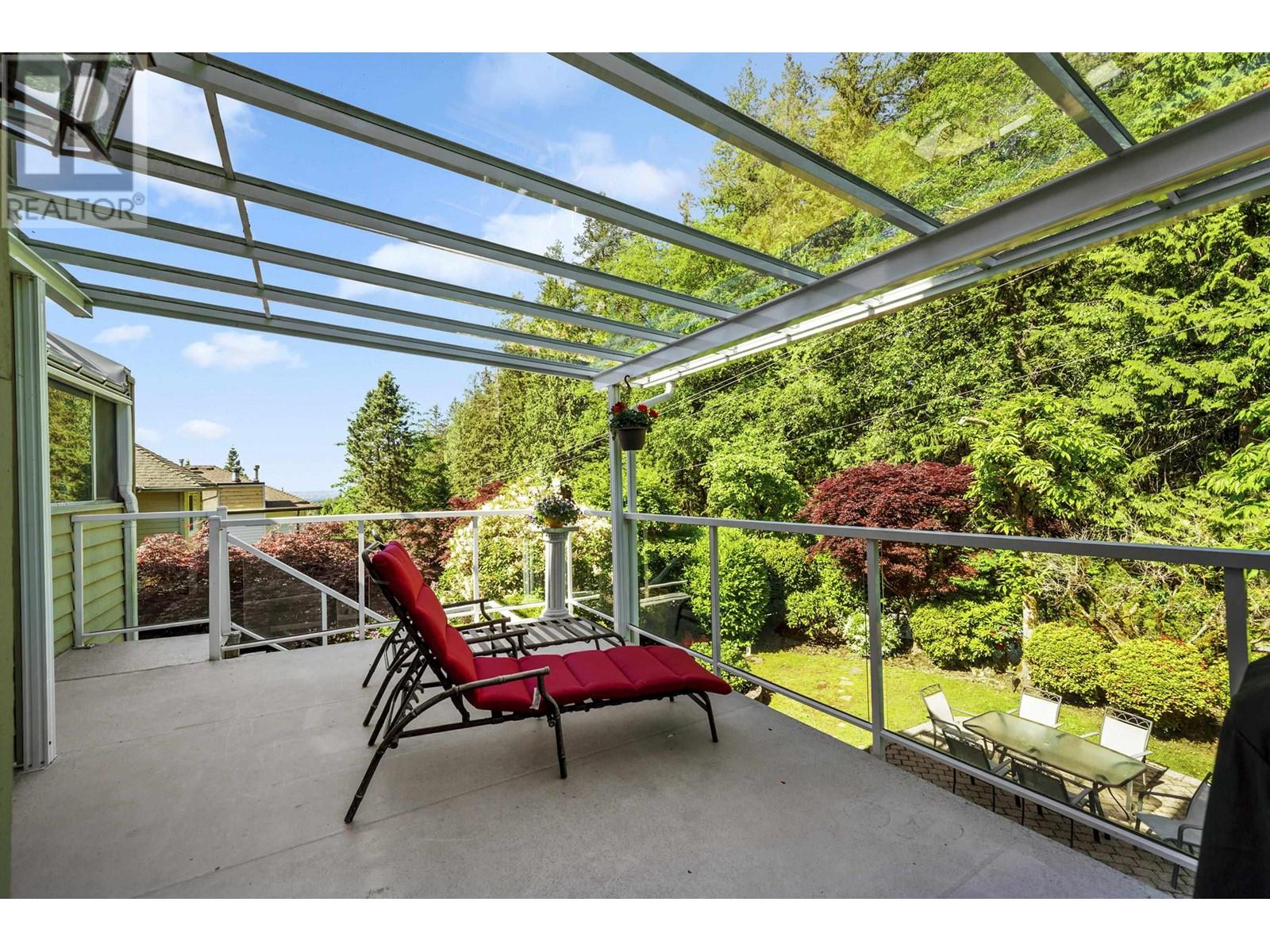 5885 Nancy Greene Way, North Vancouver, British Columbia  V7R 4W6 - Photo 13 - R3013467