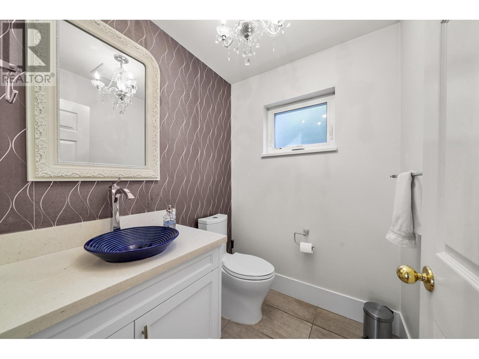 5885 Nancy Greene Way, North Vancouver, British Columbia  V7R 4W6 - Photo 25 - R3013467