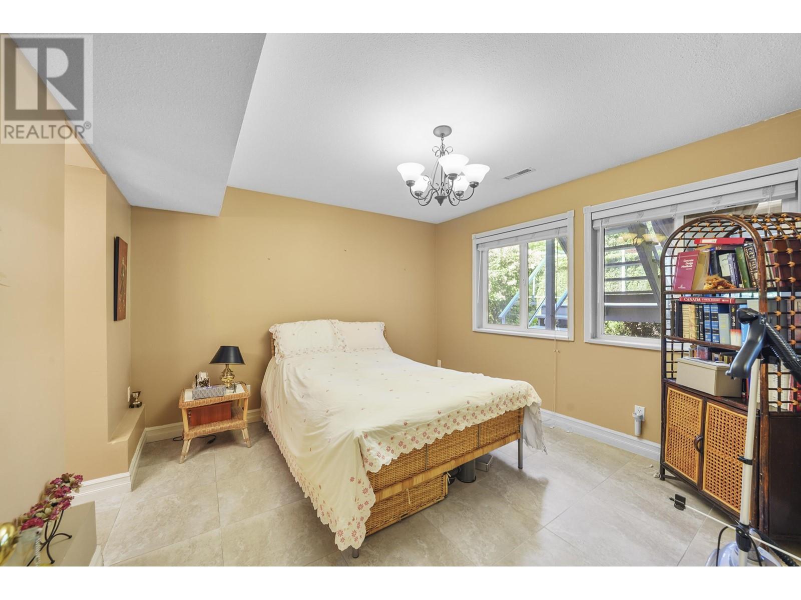 5885 Nancy Greene Way, North Vancouver, British Columbia  V7R 4W6 - Photo 30 - R3013467