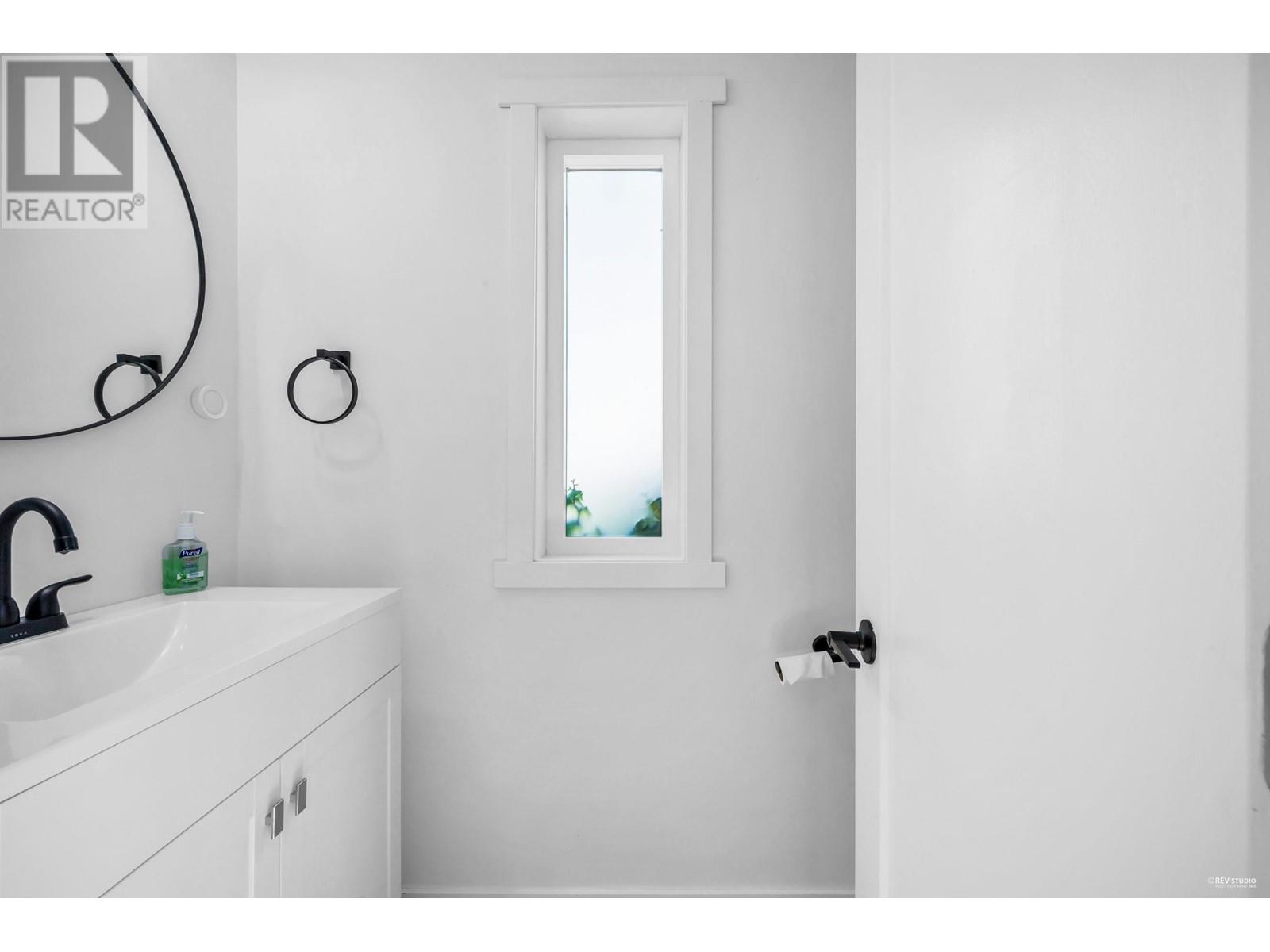 4 145 King Edward Street, Coquitlam, British Columbia  V3K 6K9 - Photo 13 - R3013476