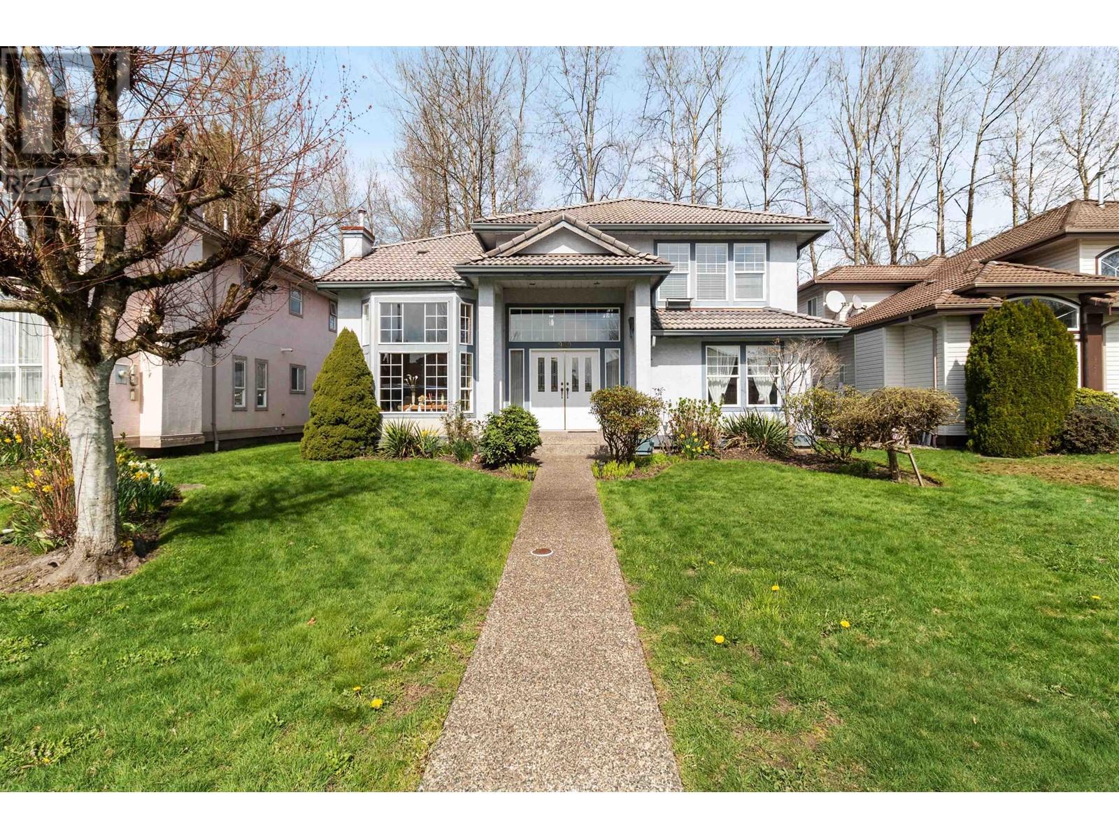939 Riverside Drive, Port Coquitlam, British Columbia  V3B 7T6 - Photo 2 - R3013480