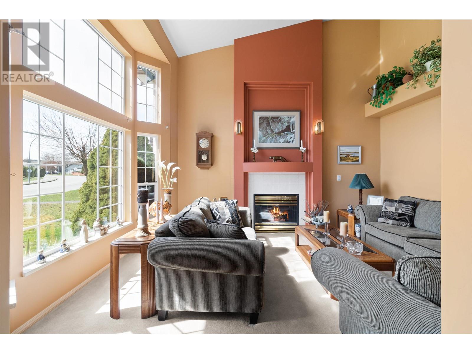 939 Riverside Drive, Port Coquitlam, British Columbia  V3B 7T6 - Photo 4 - R3013480