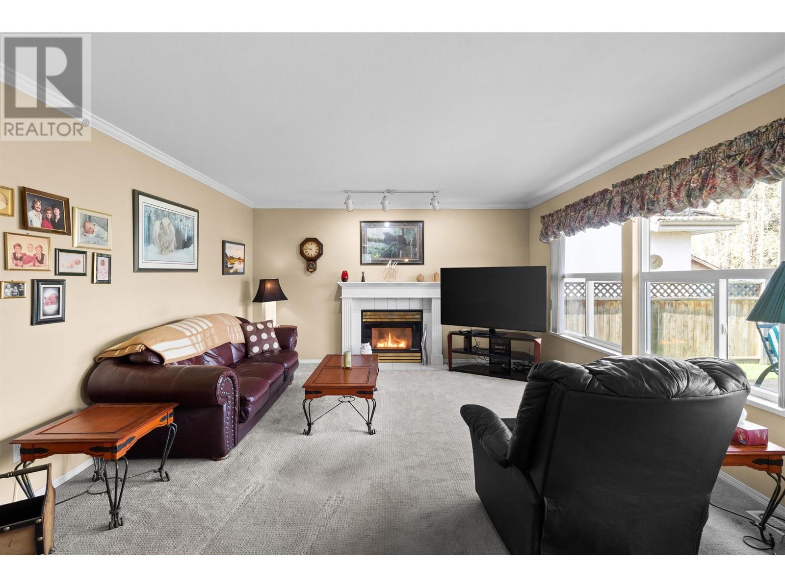 939 Riverside Drive, Port Coquitlam, British Columbia  V3B 7T6 - Photo 9 - R3013480