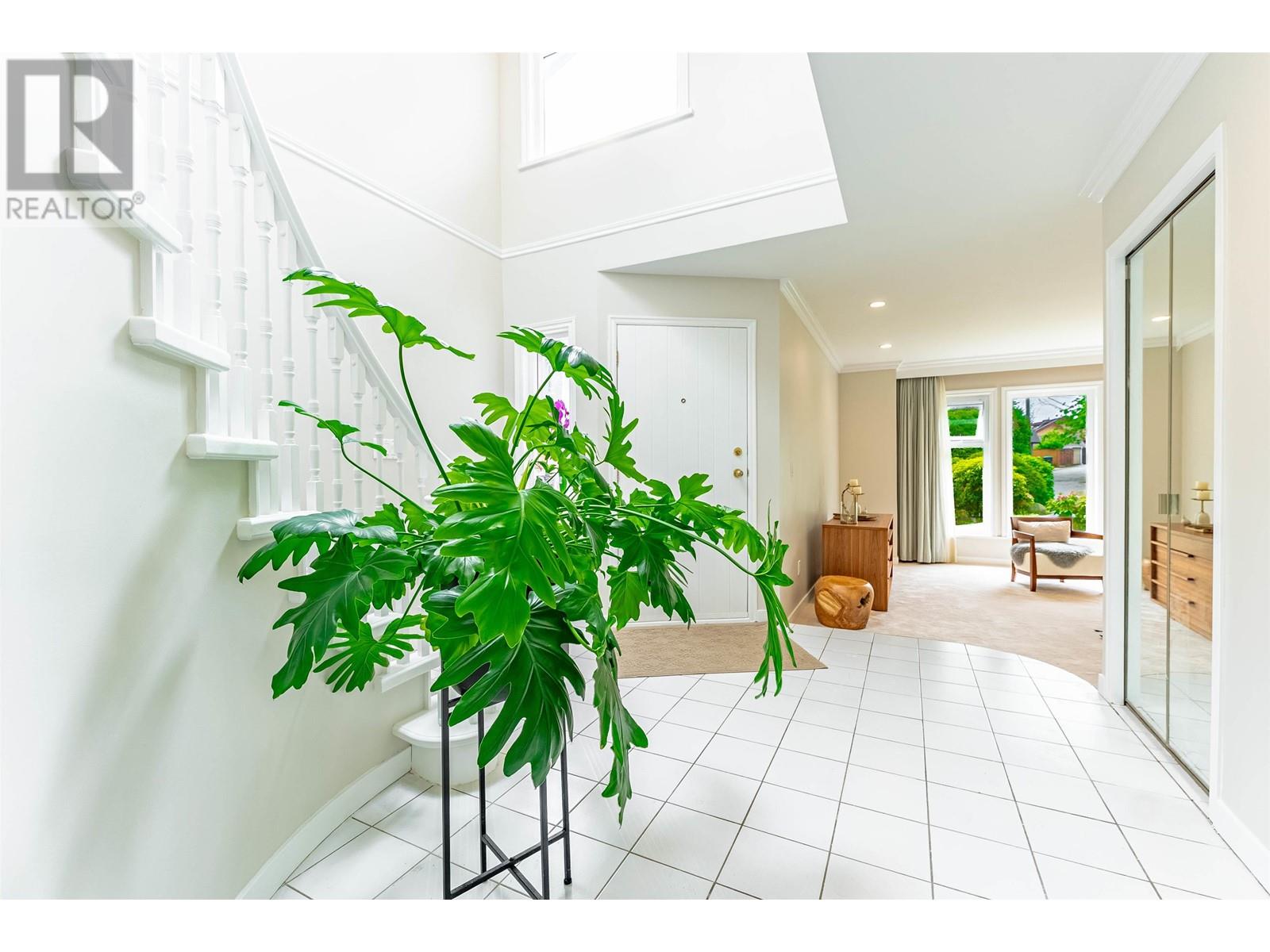 7776 Osler Street, Vancouver, British Columbia  V6P 4C7 - Photo 2 - R3013443