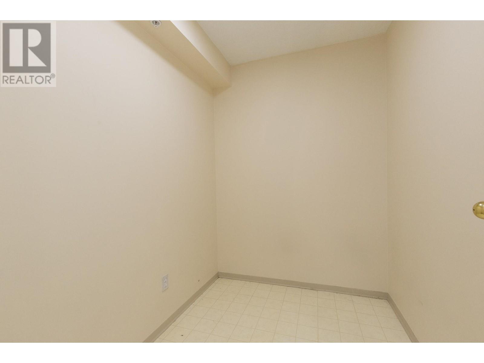 302 2468 E Broadway, Vancouver, British Columbia  V5M 4V1 - Photo 12 - R3013469