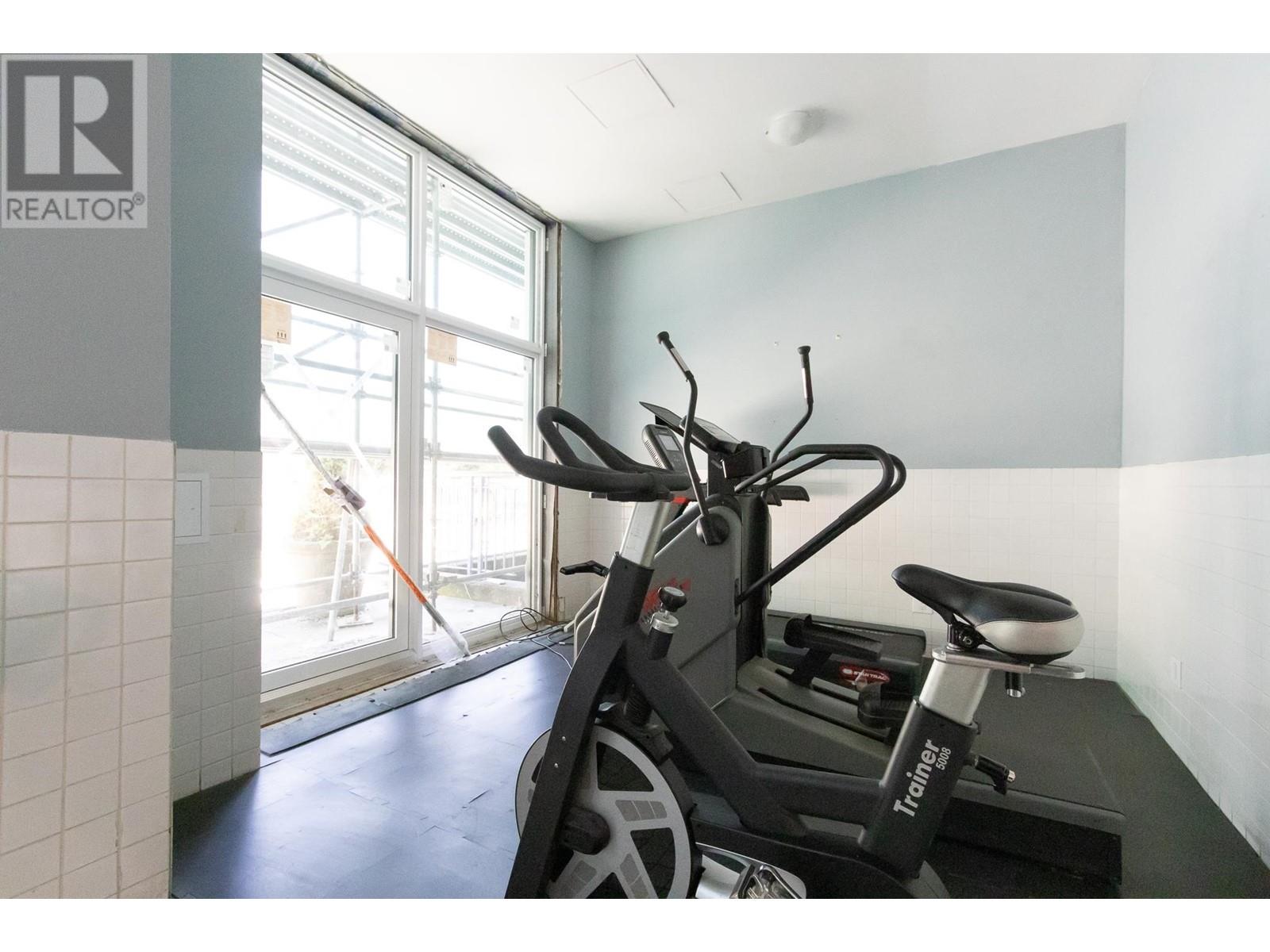 302 2468 E Broadway, Vancouver, British Columbia  V5M 4V1 - Photo 22 - R3013469
