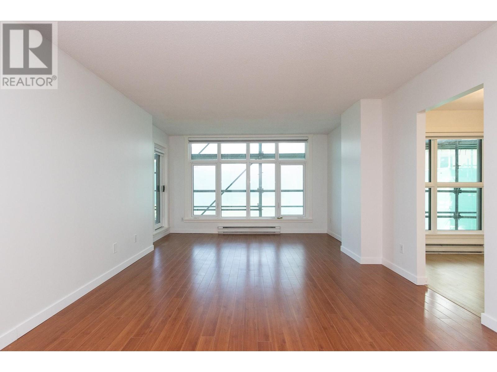302 2468 E Broadway, Vancouver, British Columbia  V5M 4V1 - Photo 3 - R3013469