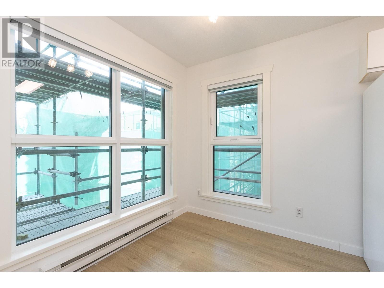 302 2468 E Broadway, Vancouver, British Columbia  V5M 4V1 - Photo 5 - R3013469