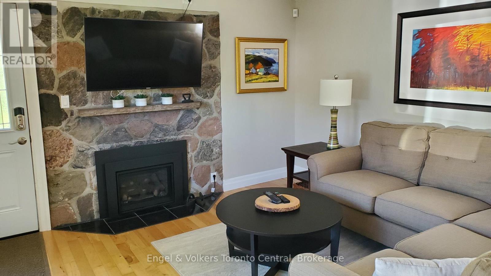 1515 8th Avenue E, Owen Sound, Ontario  N4K 3B5 - Photo 10 - X12209275