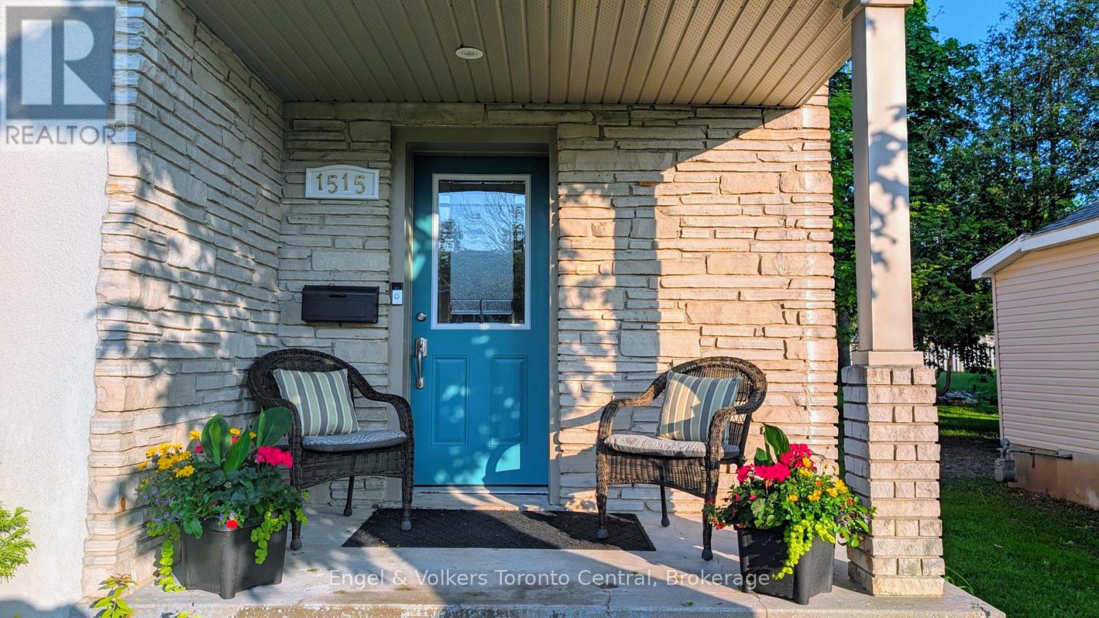 1515 8th Avenue E, Owen Sound, Ontario  N4K 3B5 - Photo 3 - X12209275