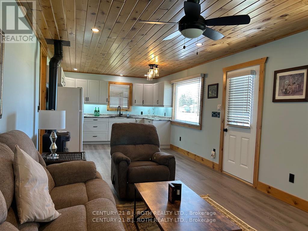 5 Delta Drive S, Tay, Ontario  L0K 2C0 - Photo 11 - S12208968