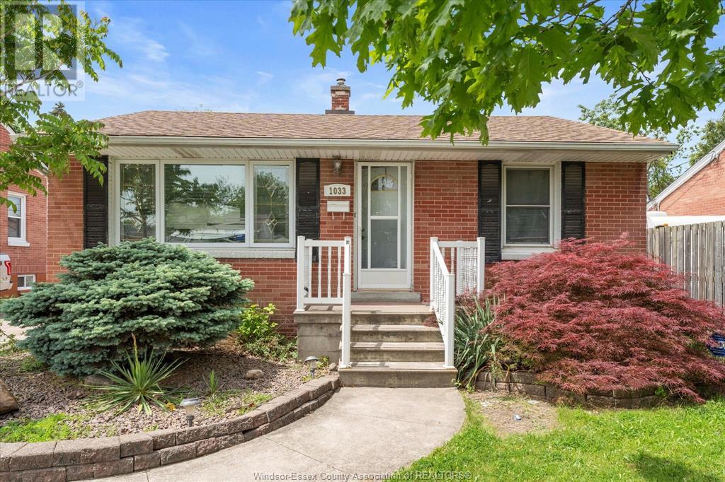 MLS# 25014619: 1033 HARRISON AVENUE, Windsor, Canada