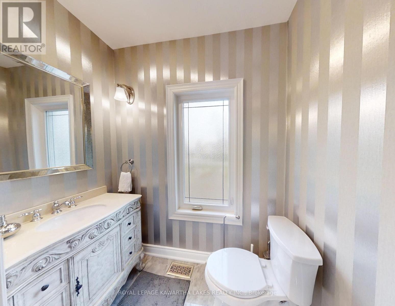 2501 Lakeshore Drive, Ramara, Ontario  L0K 1B0 - Photo 25 - S12209276