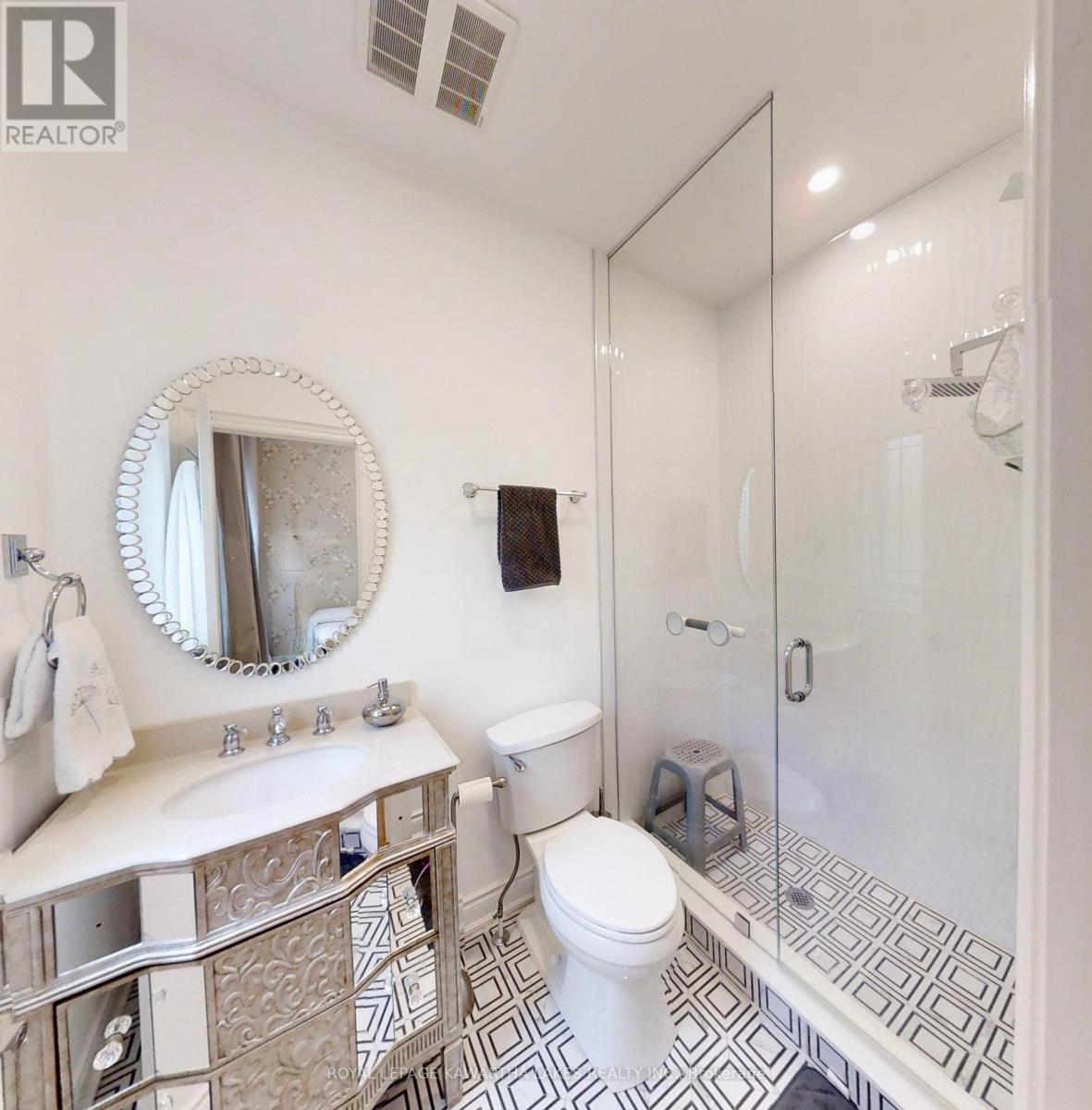 2501 Lakeshore Drive, Ramara, Ontario  L0K 1B0 - Photo 29 - S12209276