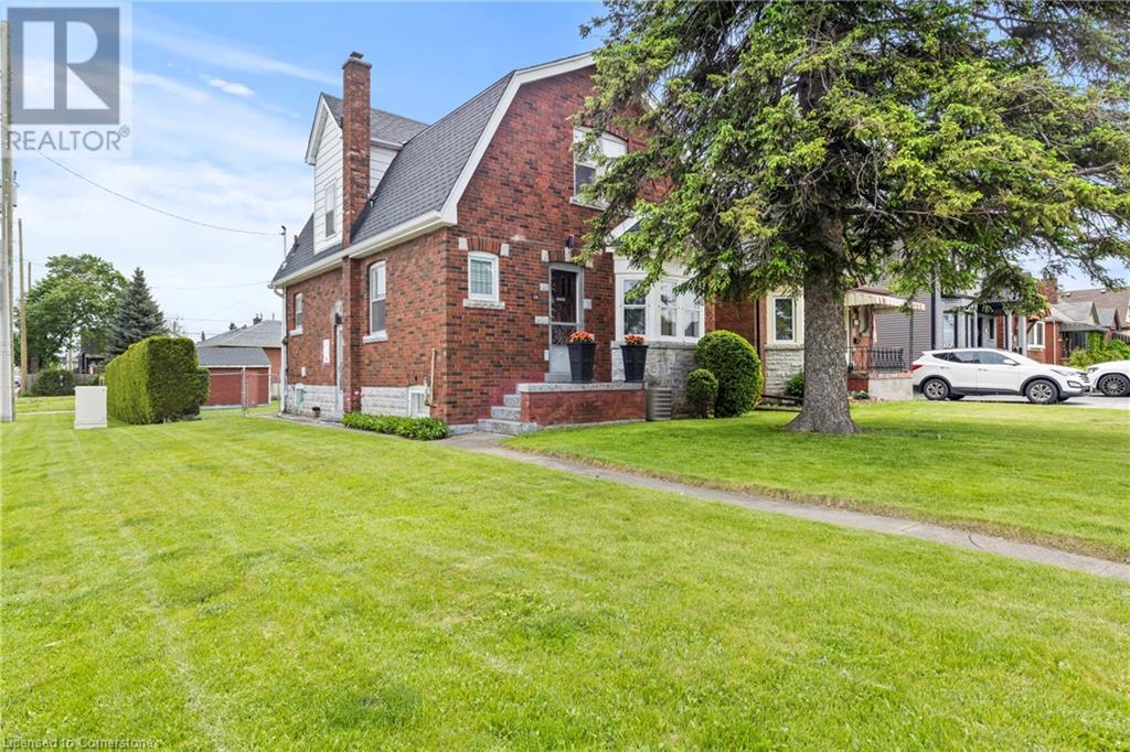 29 Barons Avenue S, Hamilton, Ontario  L8K 2Y1 - Photo 1 - 40736931