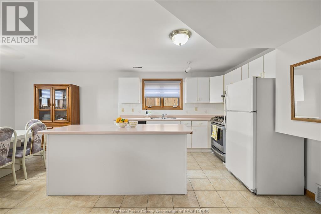 8358 Kingston, Windsor, Ontario  N8S 4R8 - Photo 20 - 25014629