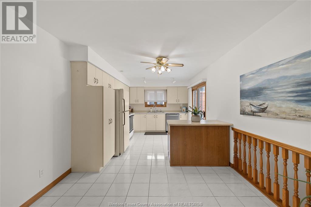 8358 Kingston, Windsor, Ontario  N8S 4R8 - Photo 10 - 25014629