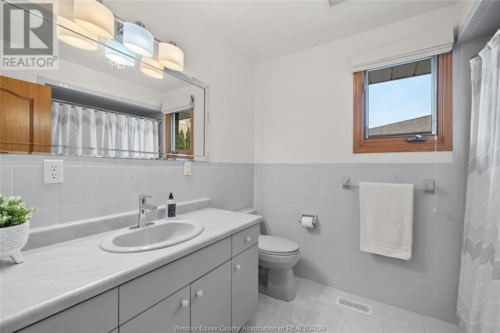 8358 Kingston, Windsor, Ontario  N8S 4R8 - Photo 14 - 25014629