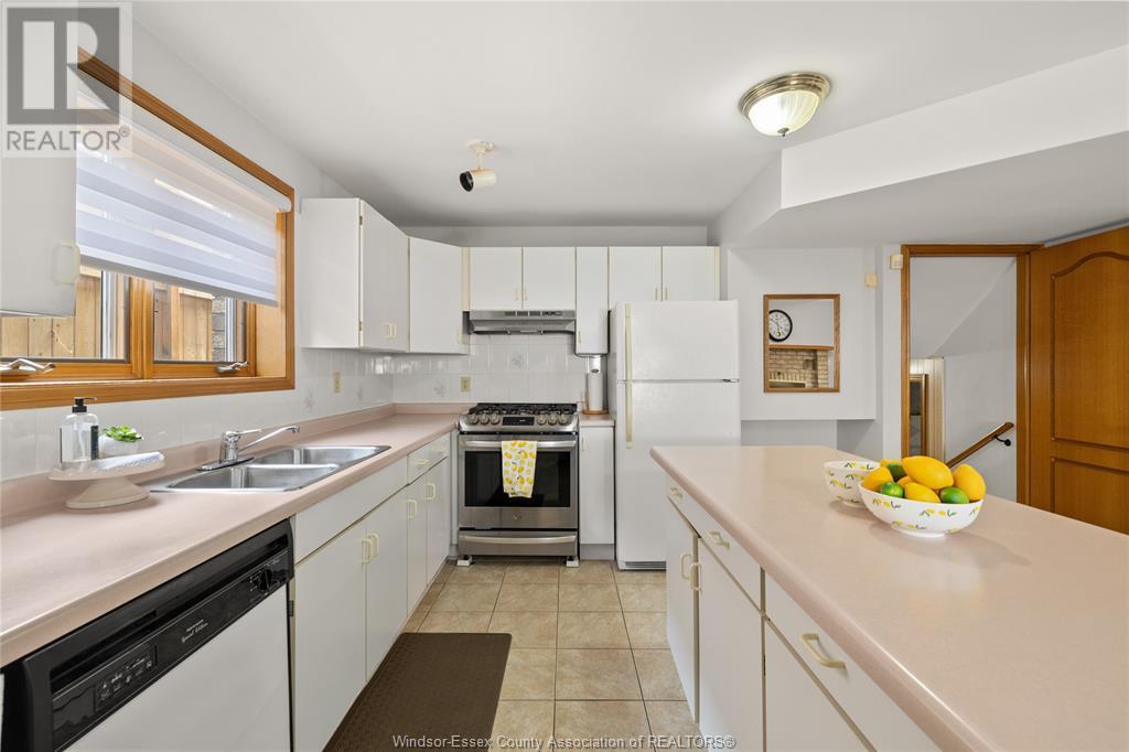 8358 Kingston, Windsor, Ontario  N8S 4R8 - Photo 23 - 25014629