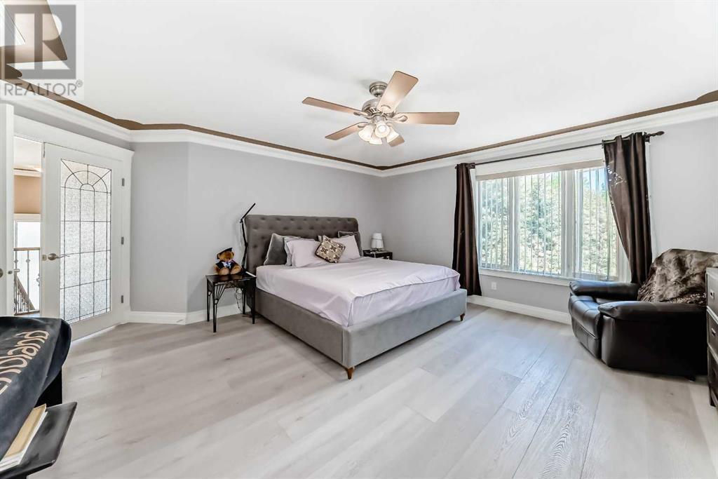 73 Simcoe Close Sw, Calgary, Alberta  T3H 4N3 - Photo 29 - A2221722