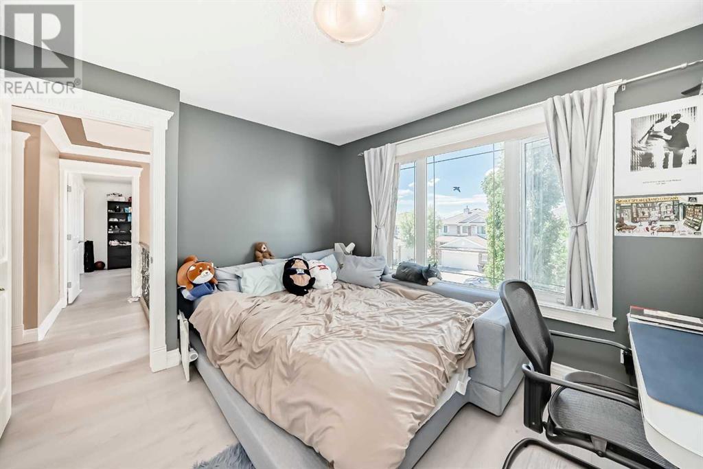 73 Simcoe Close Sw, Calgary, Alberta  T3H 4N3 - Photo 35 - A2221722