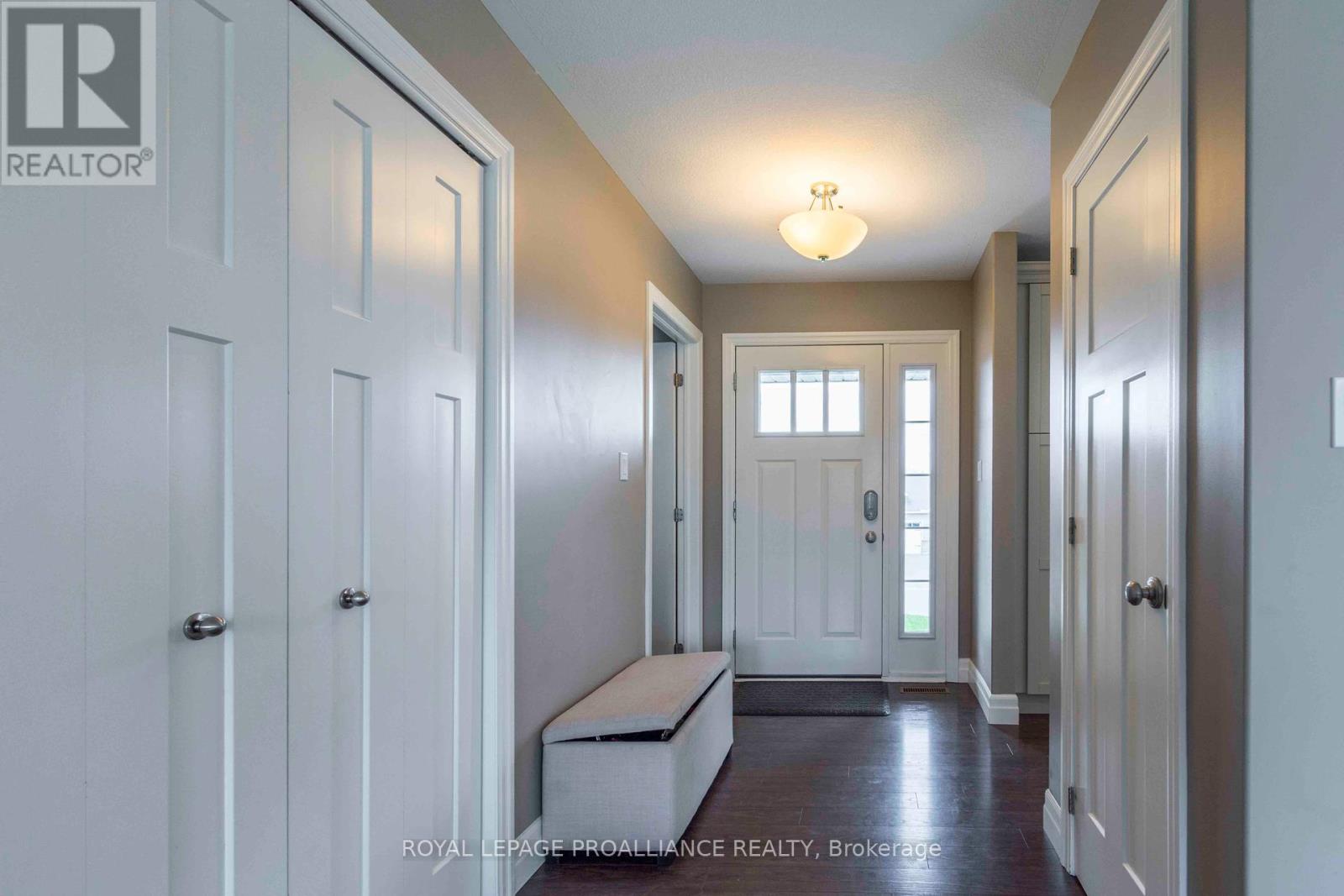 9 Meagan Lane, Quinte West, Ontario  K0K 2C0 - Photo 10 - X12209291