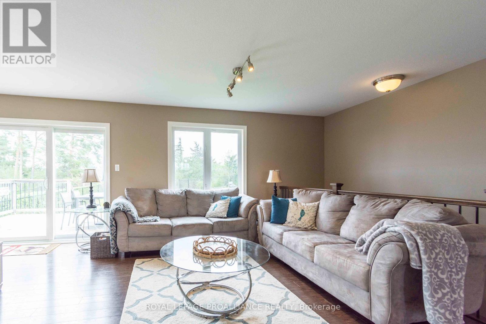 9 Meagan Lane, Quinte West, Ontario  K0K 2C0 - Photo 17 - X12209291
