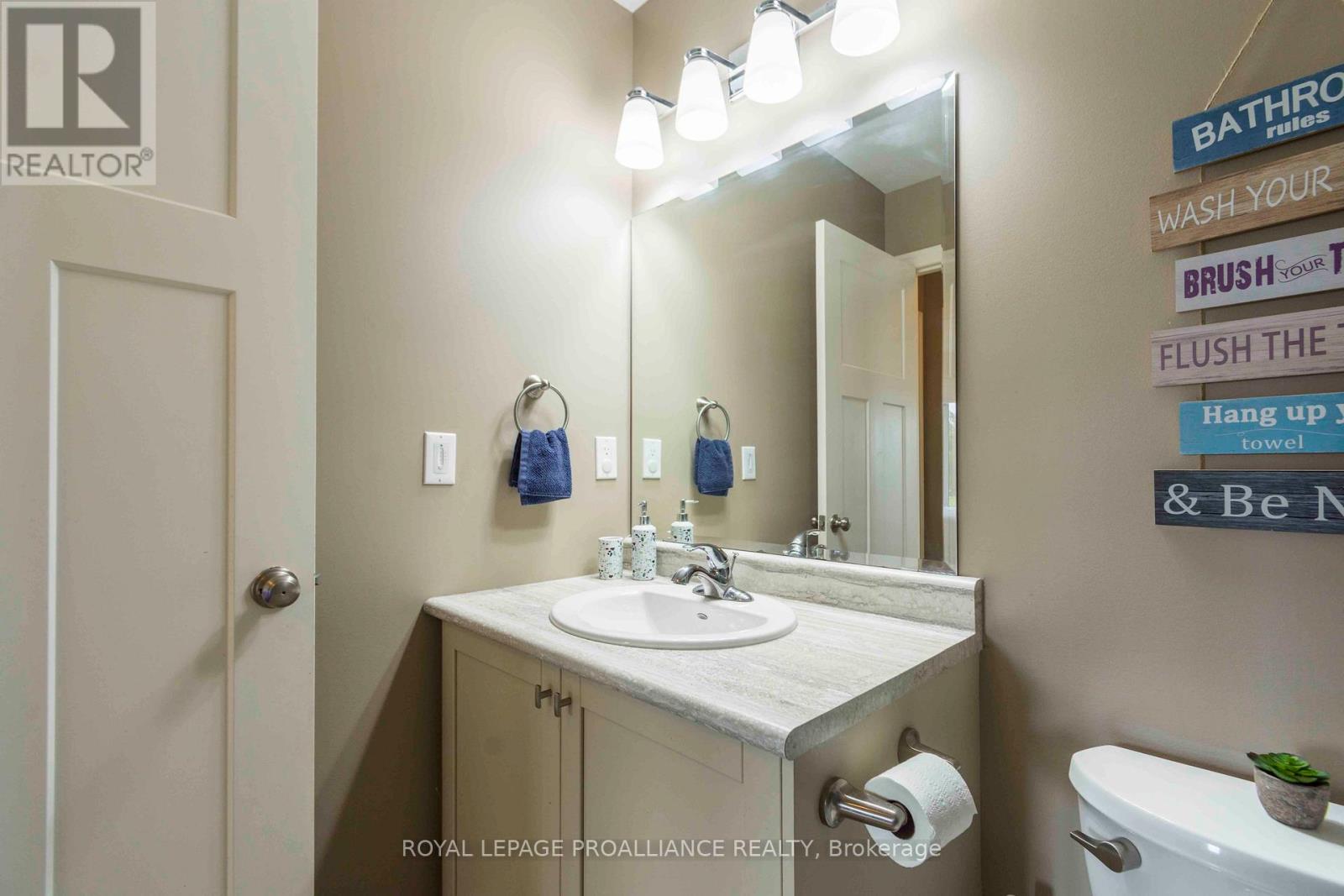 9 Meagan Lane, Quinte West, Ontario  K0K 2C0 - Photo 26 - X12209291