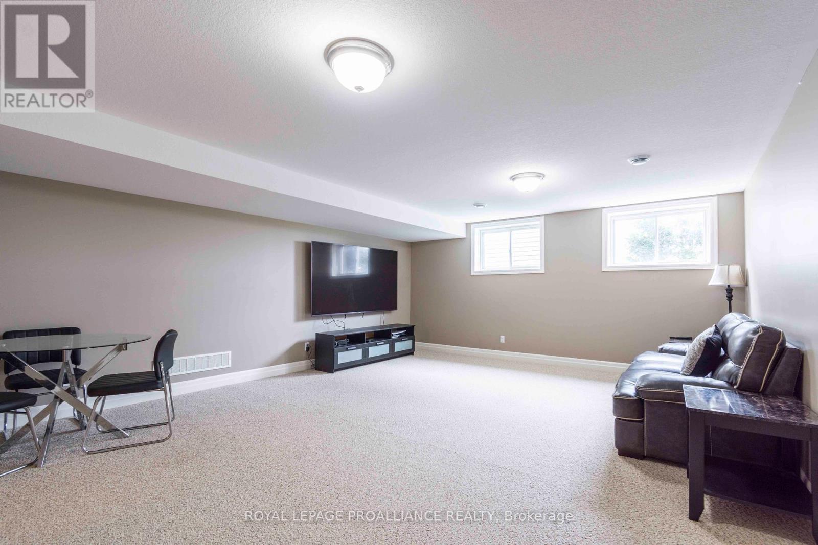 9 Meagan Lane, Quinte West, Ontario  K0K 2C0 - Photo 29 - X12209291
