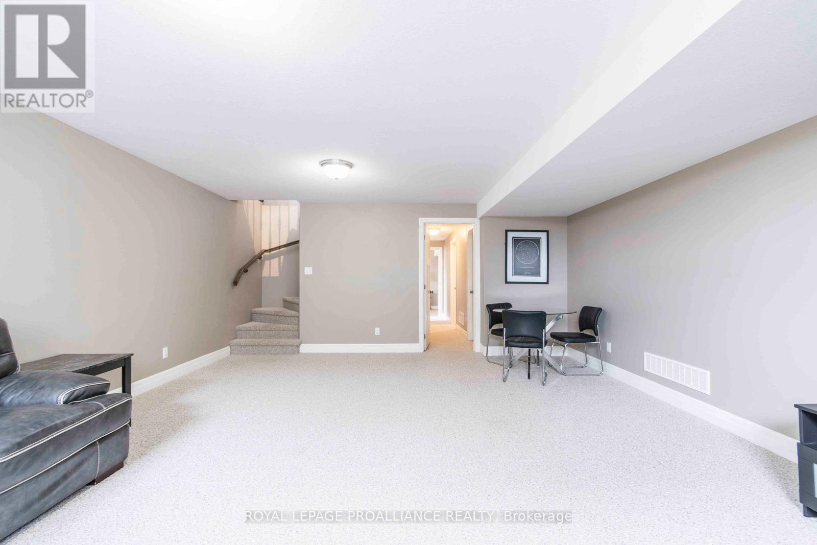 9 Meagan Lane, Quinte West, Ontario  K0K 2C0 - Photo 32 - X12209291