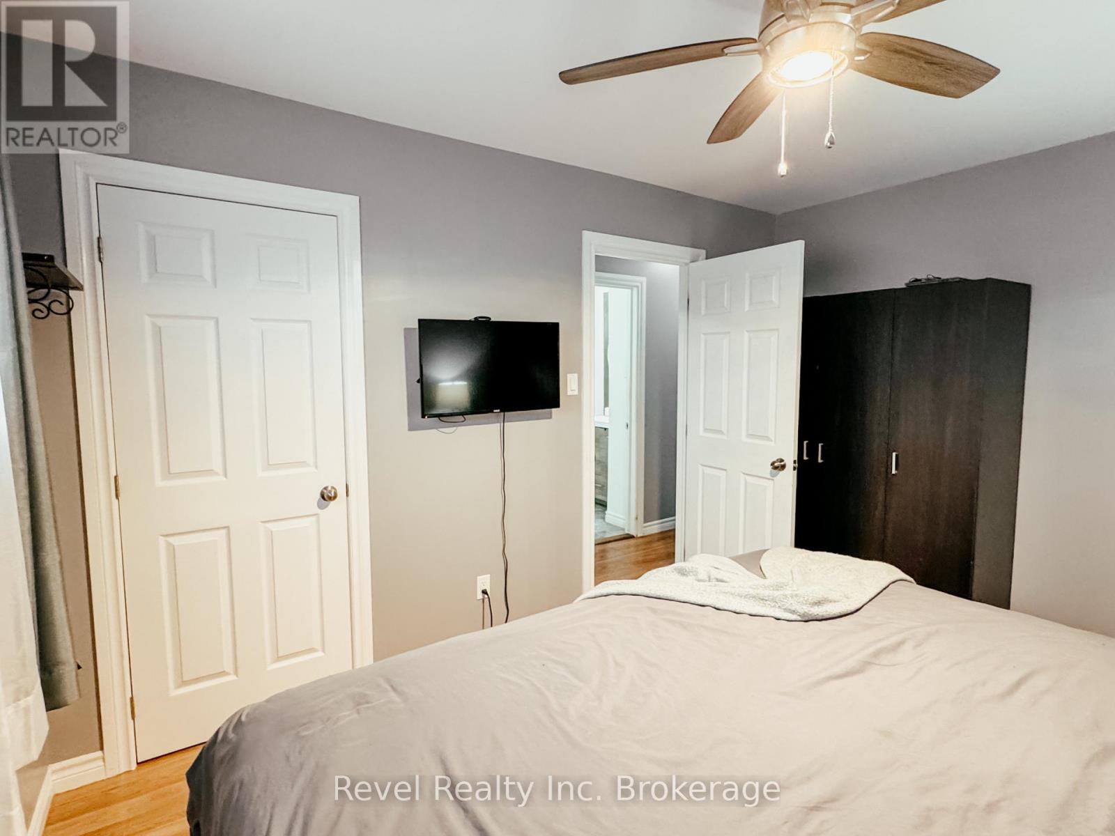 105 Strathcona Drive, North Bay (Ferris), Ontario  P1A 2N5 - Photo 21 - X12209065
