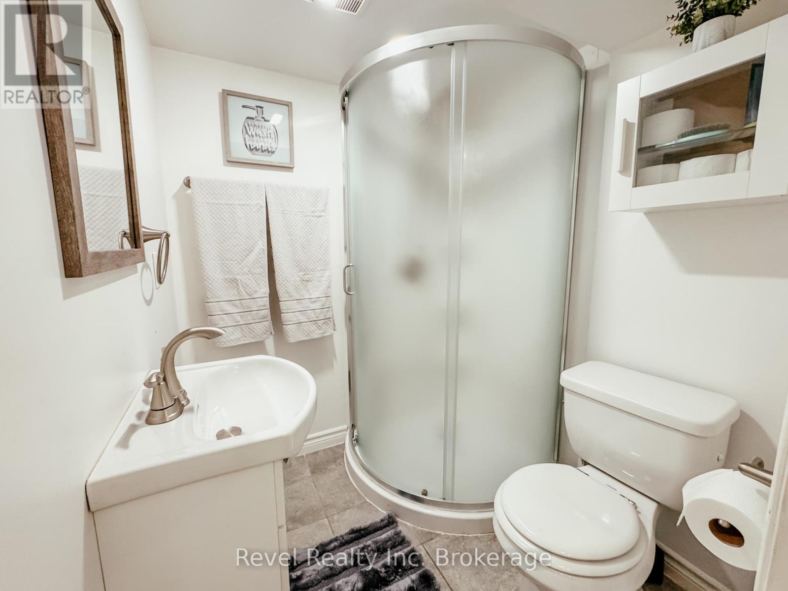 105 Strathcona Drive, North Bay (Ferris), Ontario  P1A 2N5 - Photo 35 - X12209065