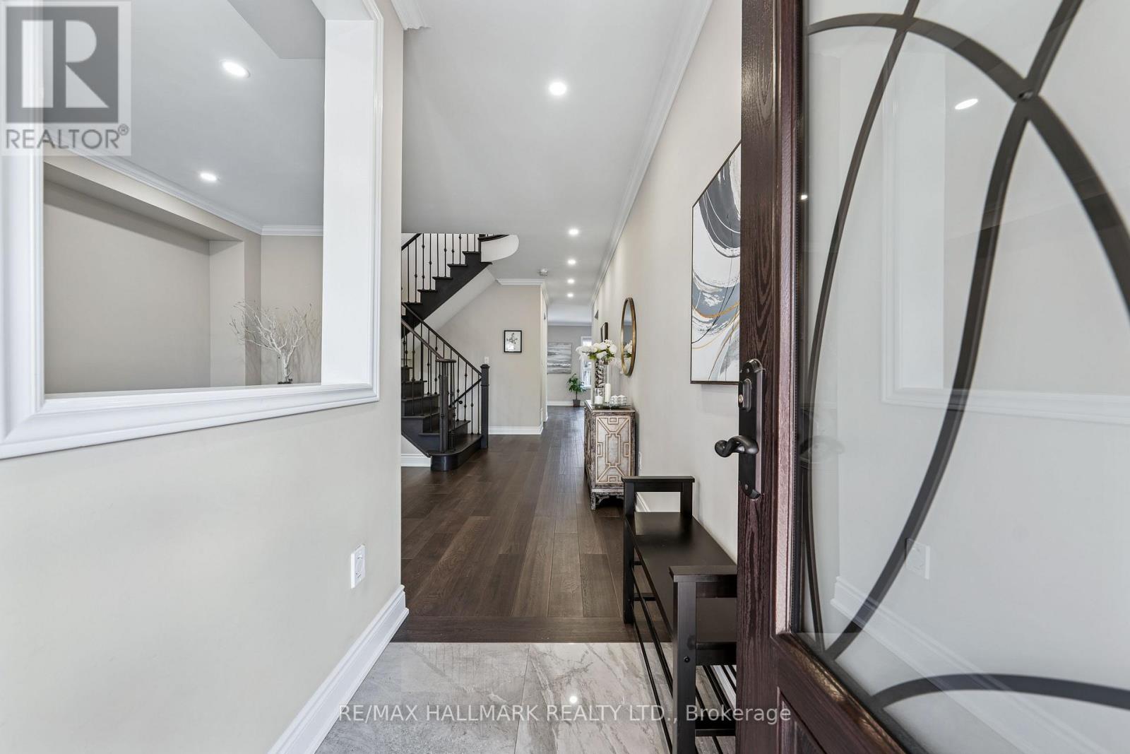61 Vanguard Road, Vaughan, Ontario  L4K 5G6 - Photo 3 - N12177381