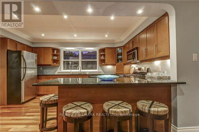 493 Mayzel Road, Burlington, Ontario  L7R 3C4 - Photo 7 - W12198543