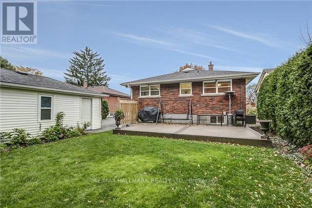 493 Mayzel Road, Burlington, Ontario  L7R 3C4 - Photo 19 - W12198543
