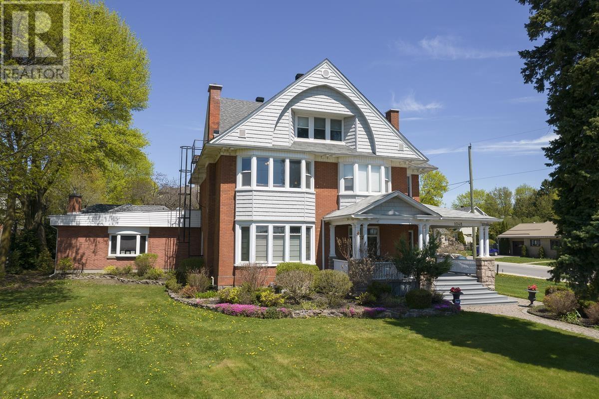 1048 Queen St E, Sault Ste. Marie, Ontario  P6A 2C7 - Photo 1 - SM251414