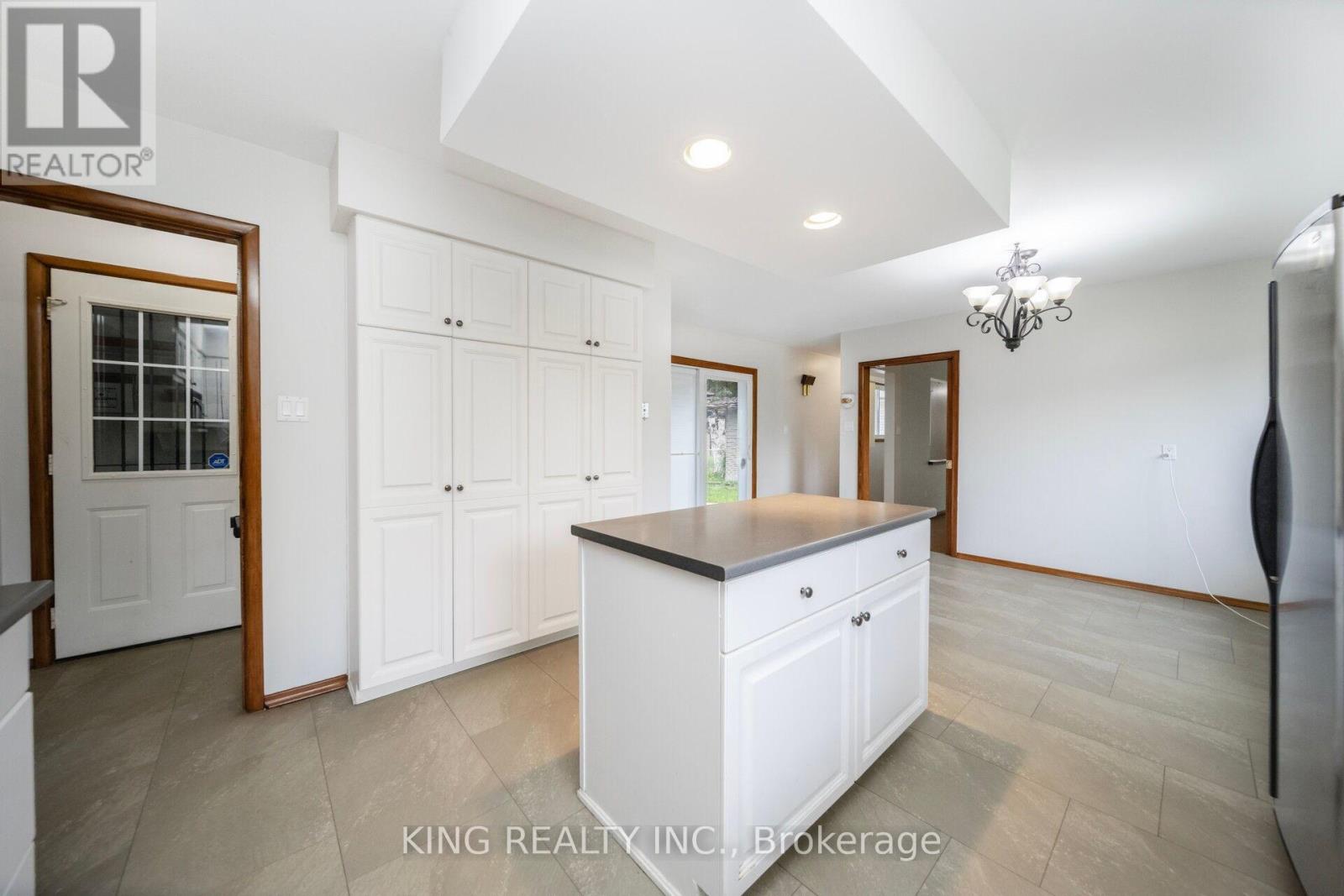 159 Victoria Street N, Woodstock, Ontario  N4S 6W1 - Photo 11 - X12206717
