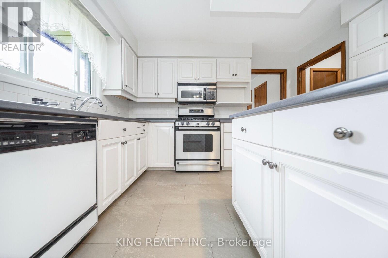 159 Victoria Street N, Woodstock, Ontario  N4S 6W1 - Photo 12 - X12206717