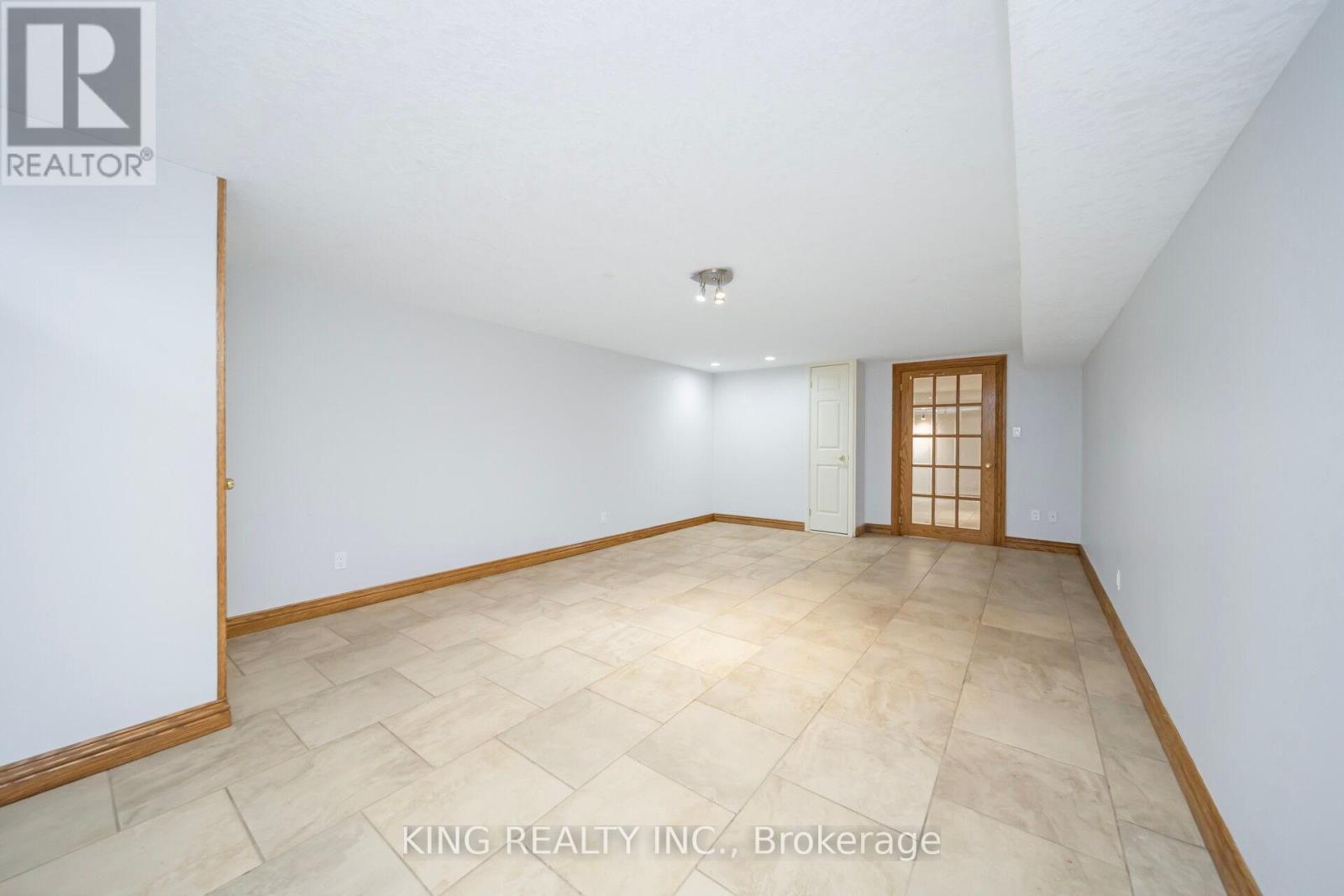 159 Victoria Street N, Woodstock, Ontario  N4S 6W1 - Photo 38 - X12206717