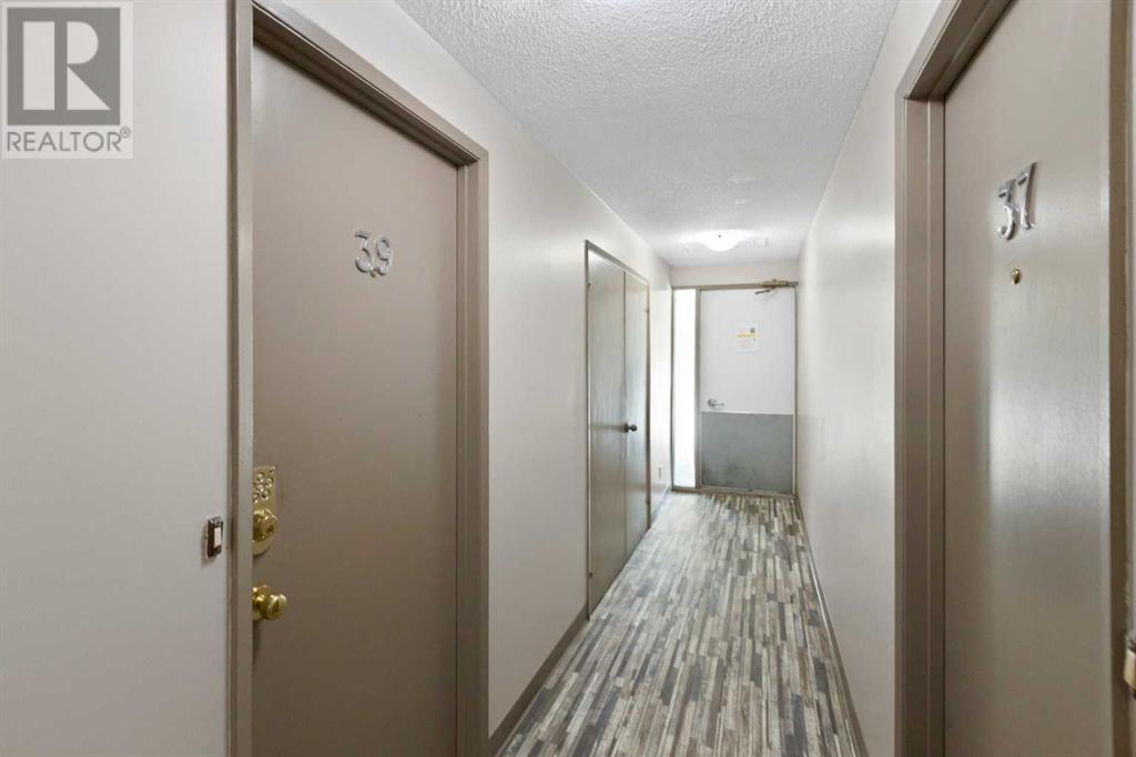39, 116 Silver Crest Drive Nw, Calgary, Alberta  T3B 2Y8 - Photo 13 - A2225280
