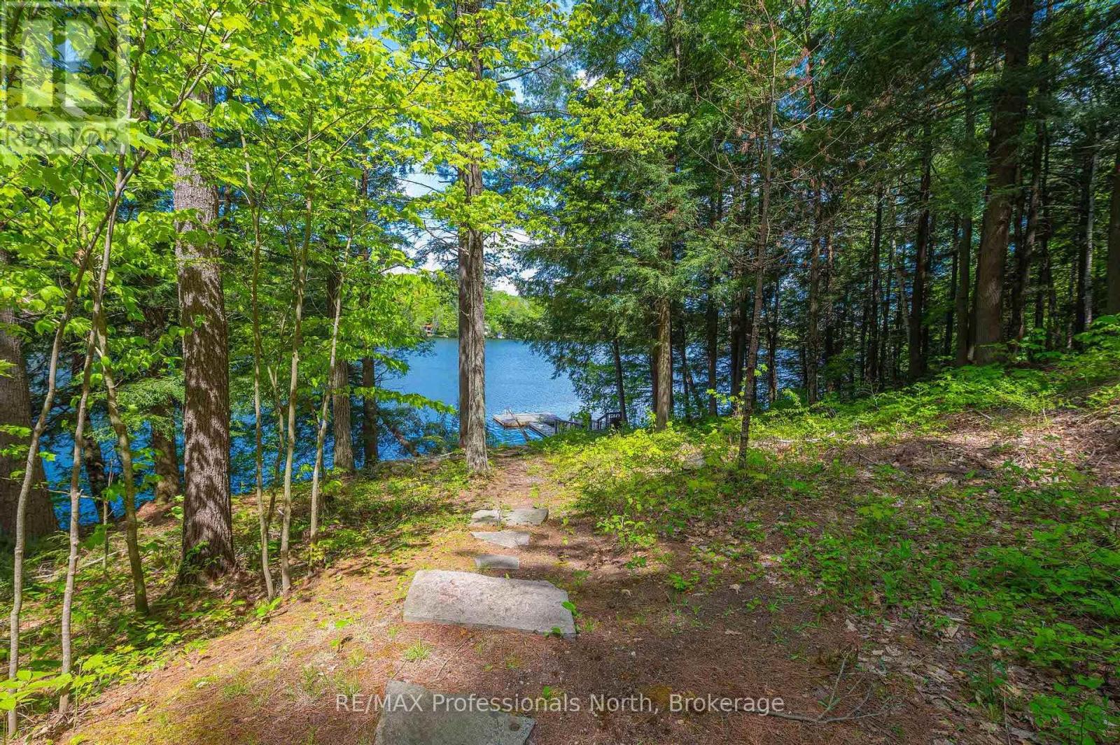 1023 Maiden Trail, Minden Hills, Ontario  K0M 2K0 - Photo 32 - X12204572