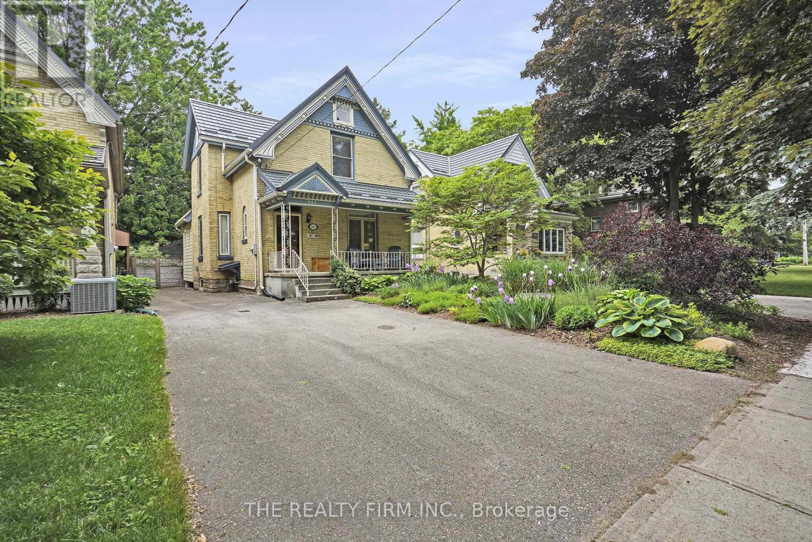 Photo 2 of 50 for 863 Maitland Street